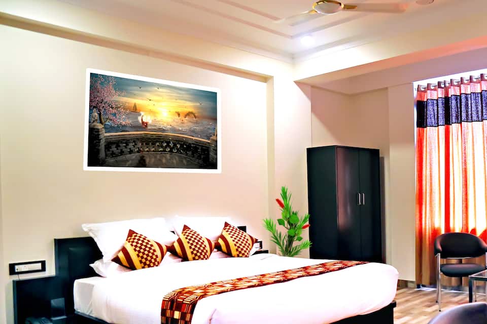Club Room